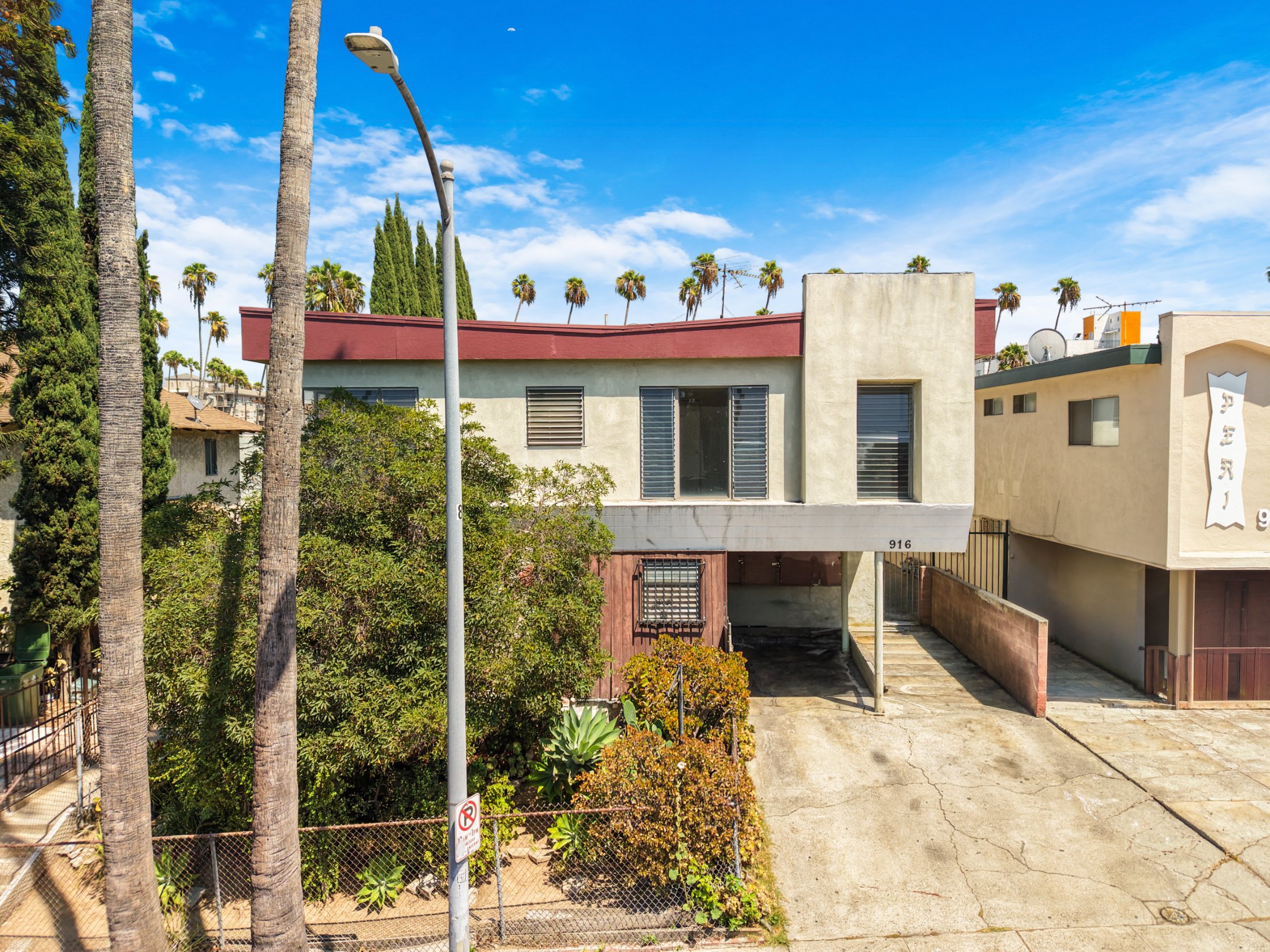 916 S. Normandie Ave, Los Angeles, CA 90005 — listing photo
