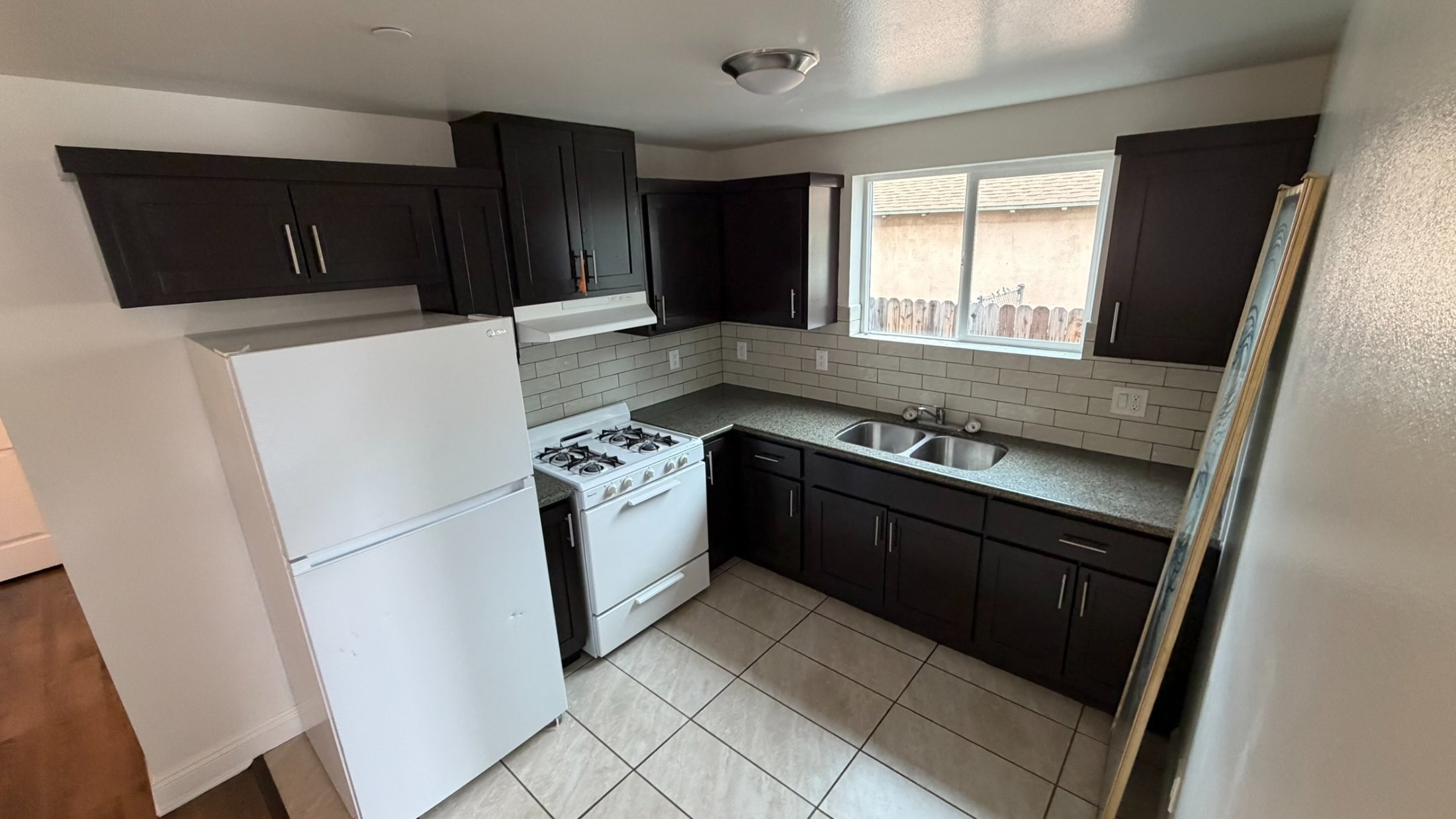 231 E. 110th St., Los Angeles, CA 90061 — property photo 11 of 18