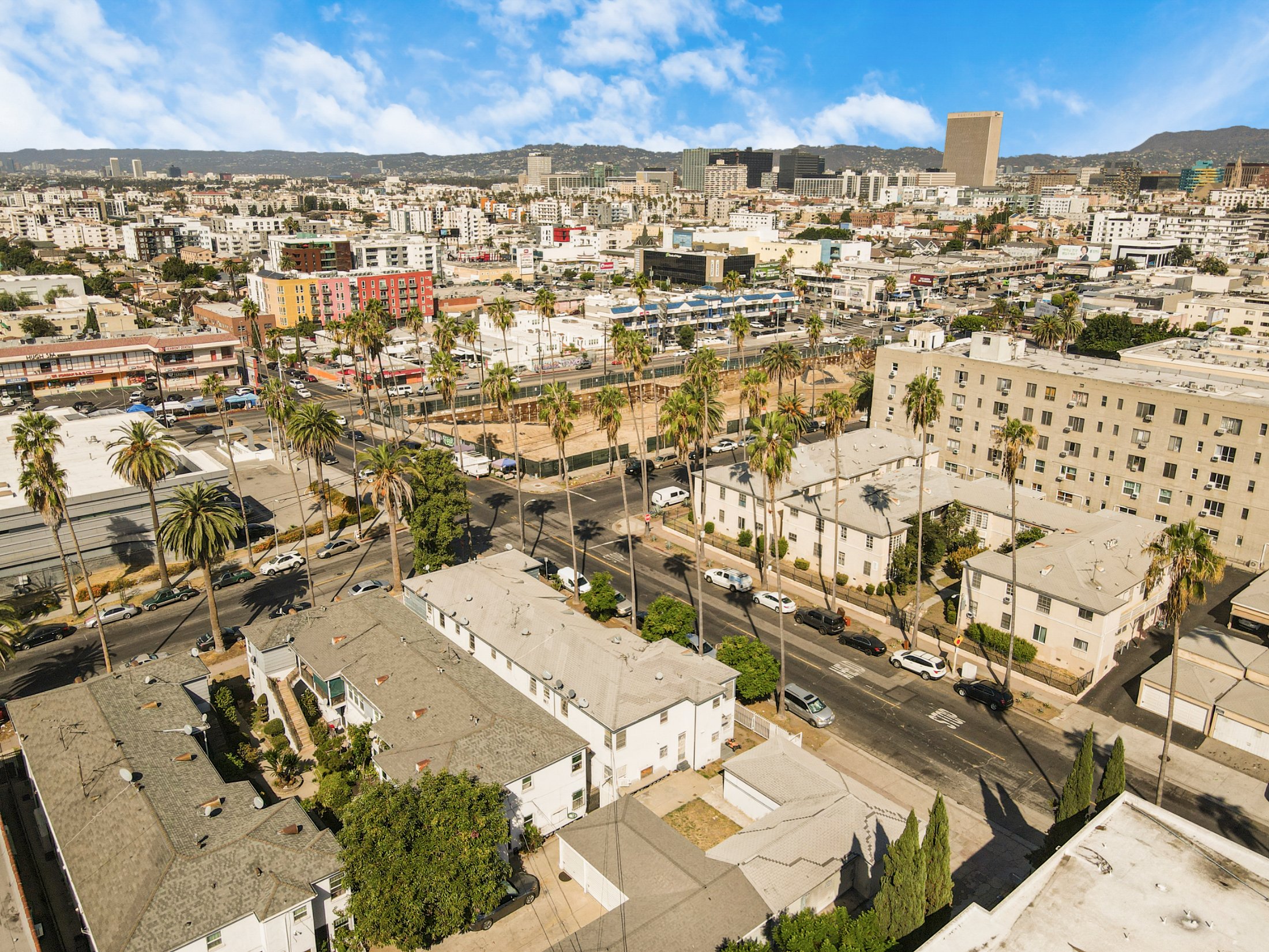 2562 W. 11th St., Los Angeles, CA 90006 — property photo 7 of 16