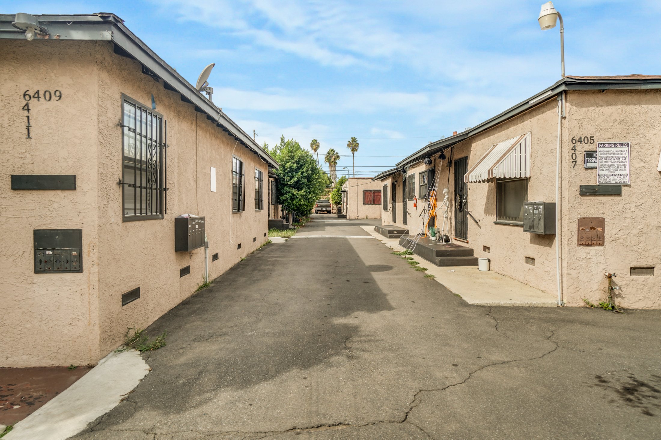 6401-6407 S. Victoria Ave, Los Angeles, CA 90043 — property photo 8 of 18