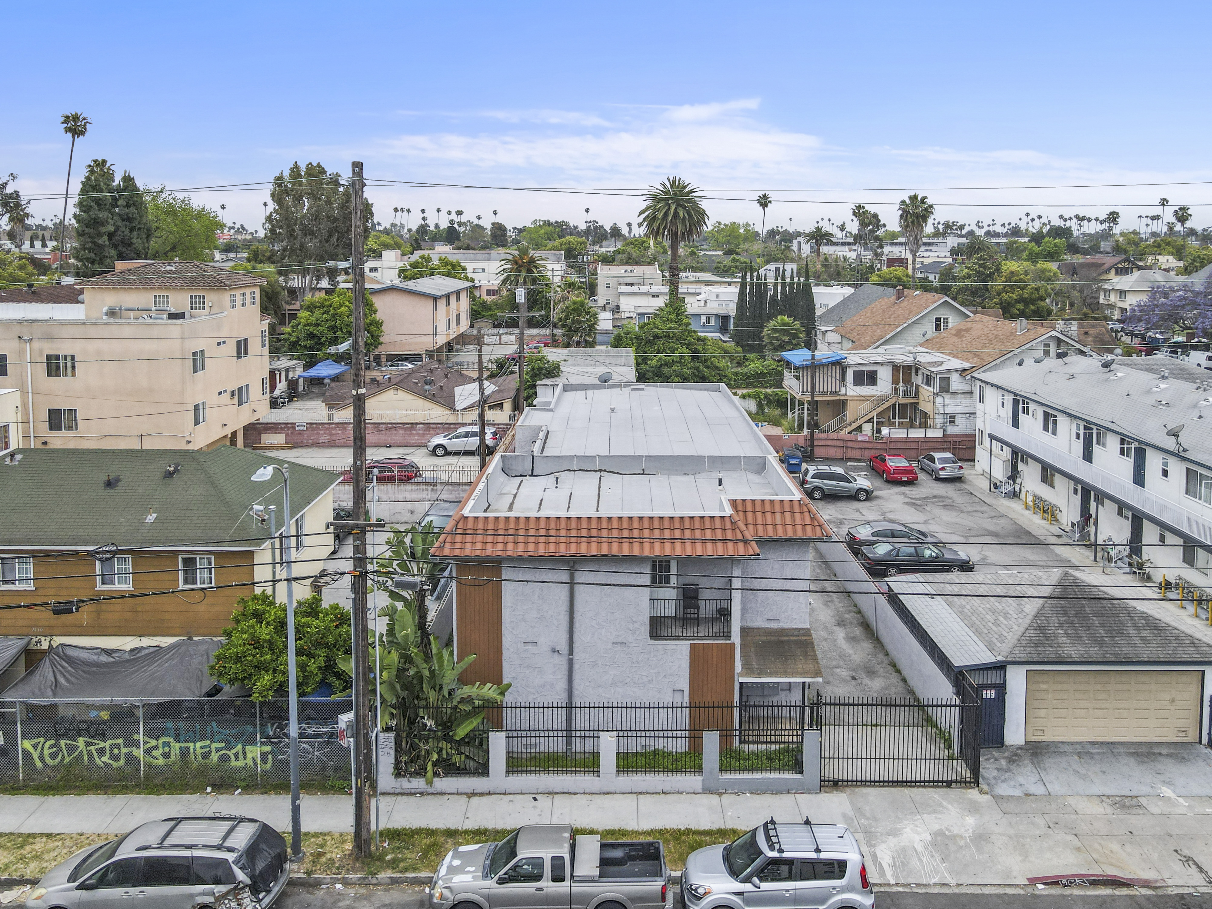 2422 Venice Blvd