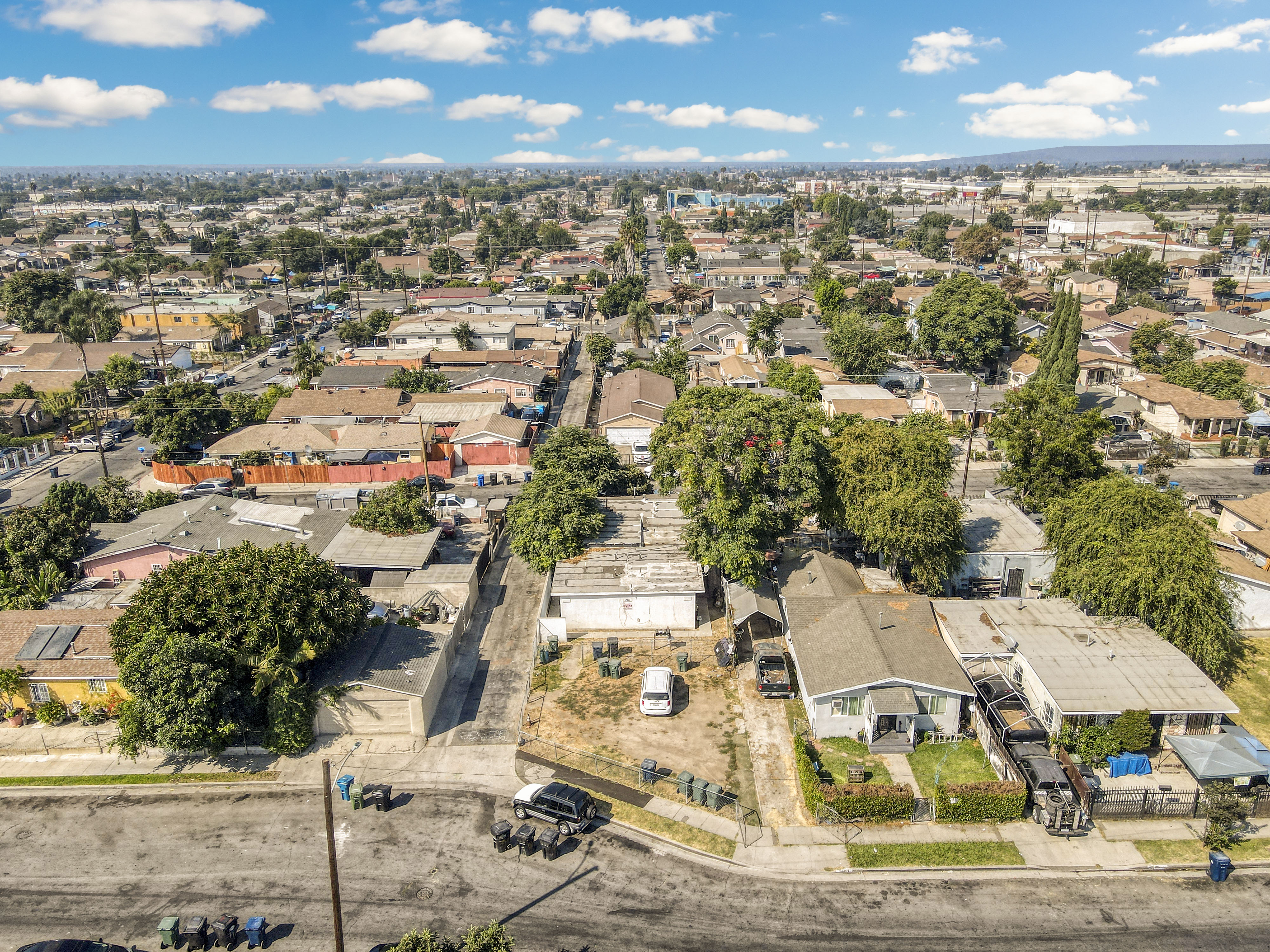 7408 Elsie St