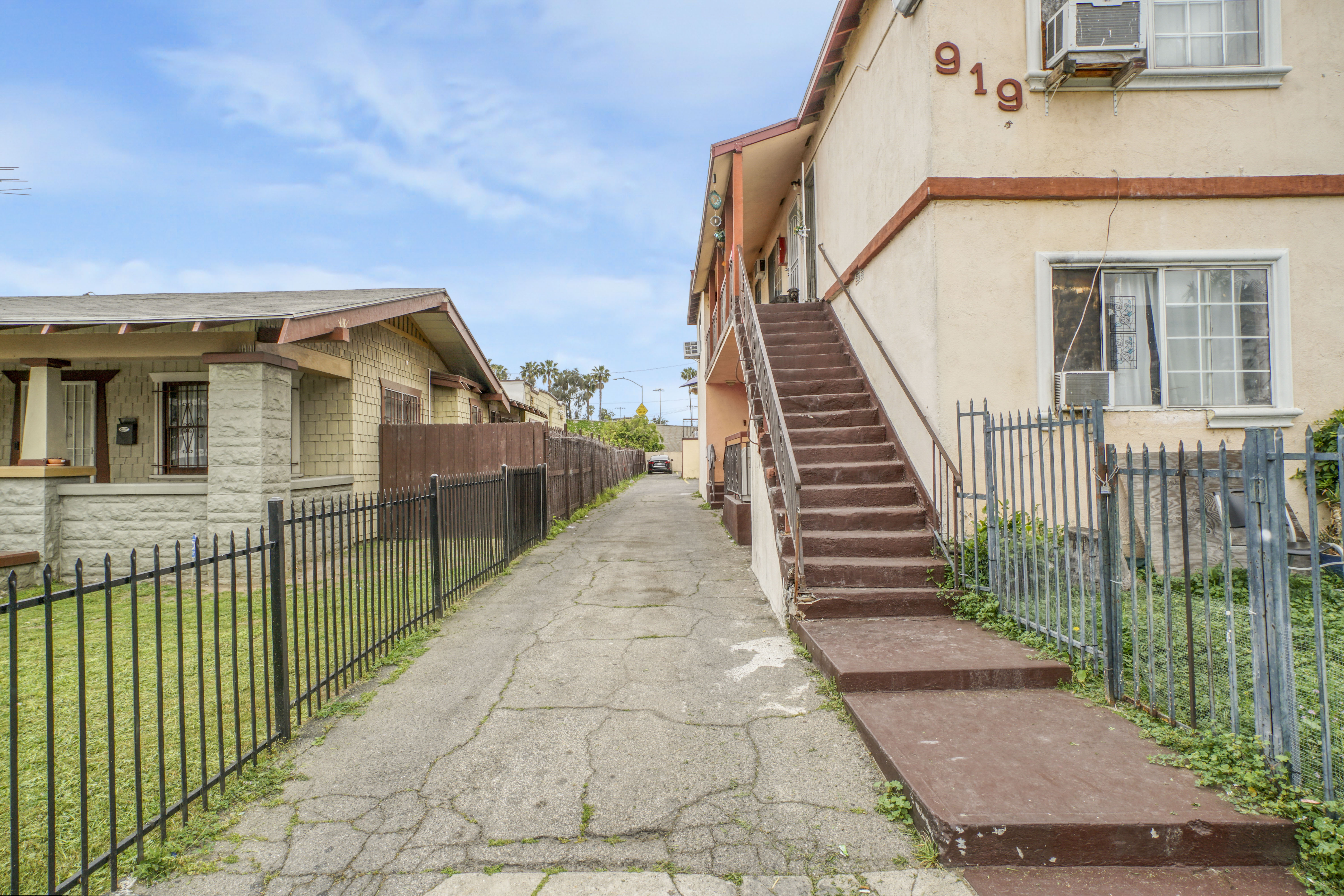 917 Ardmore Ave