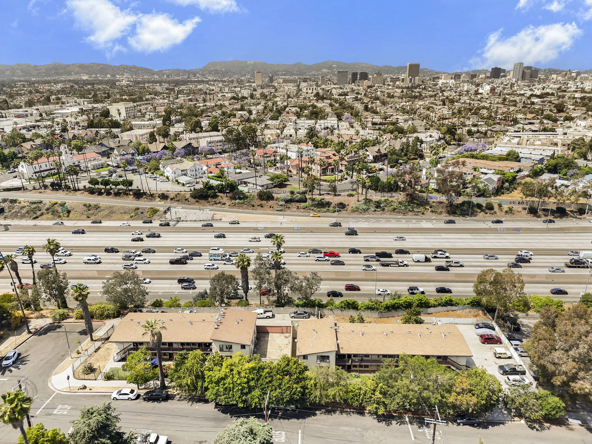 Los Angeles Apartment Listing