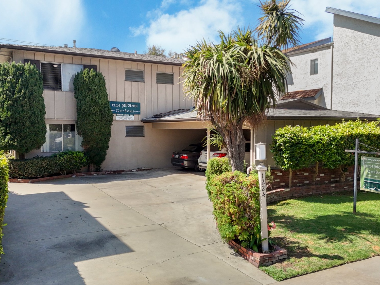 Los Angeles Apartment Listing