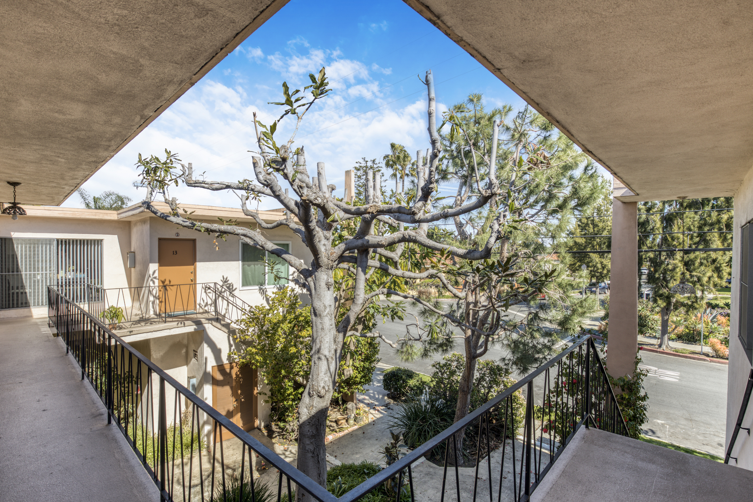 Just Sold: 3945 Frances Ave, 19 Units in Mar Vista