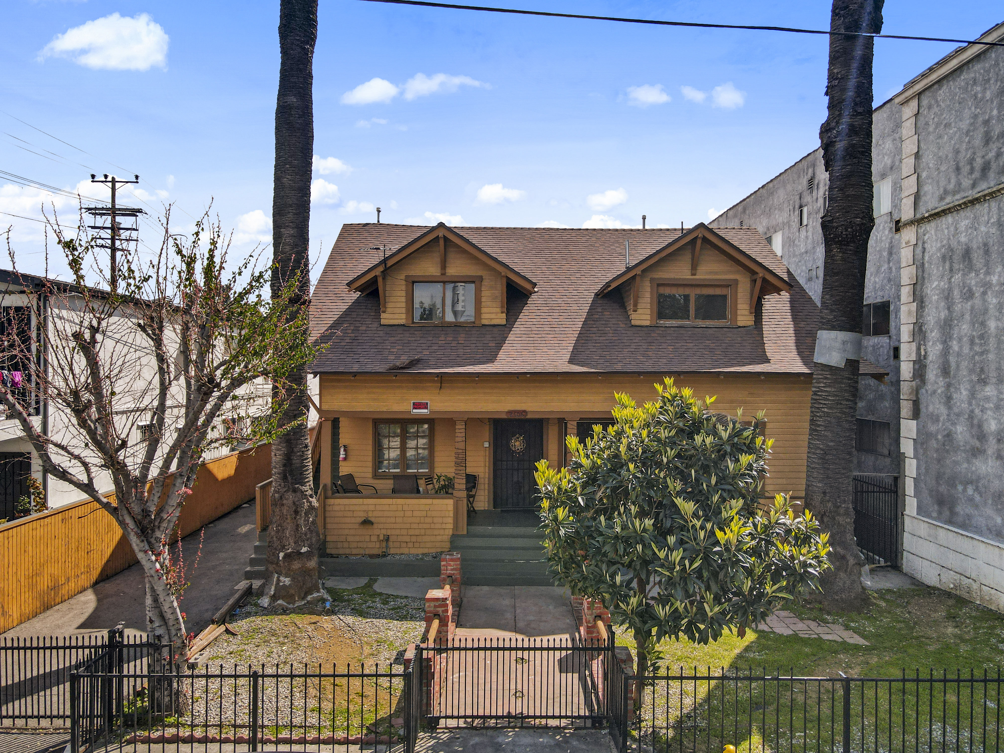 2104 Park Grove Ave