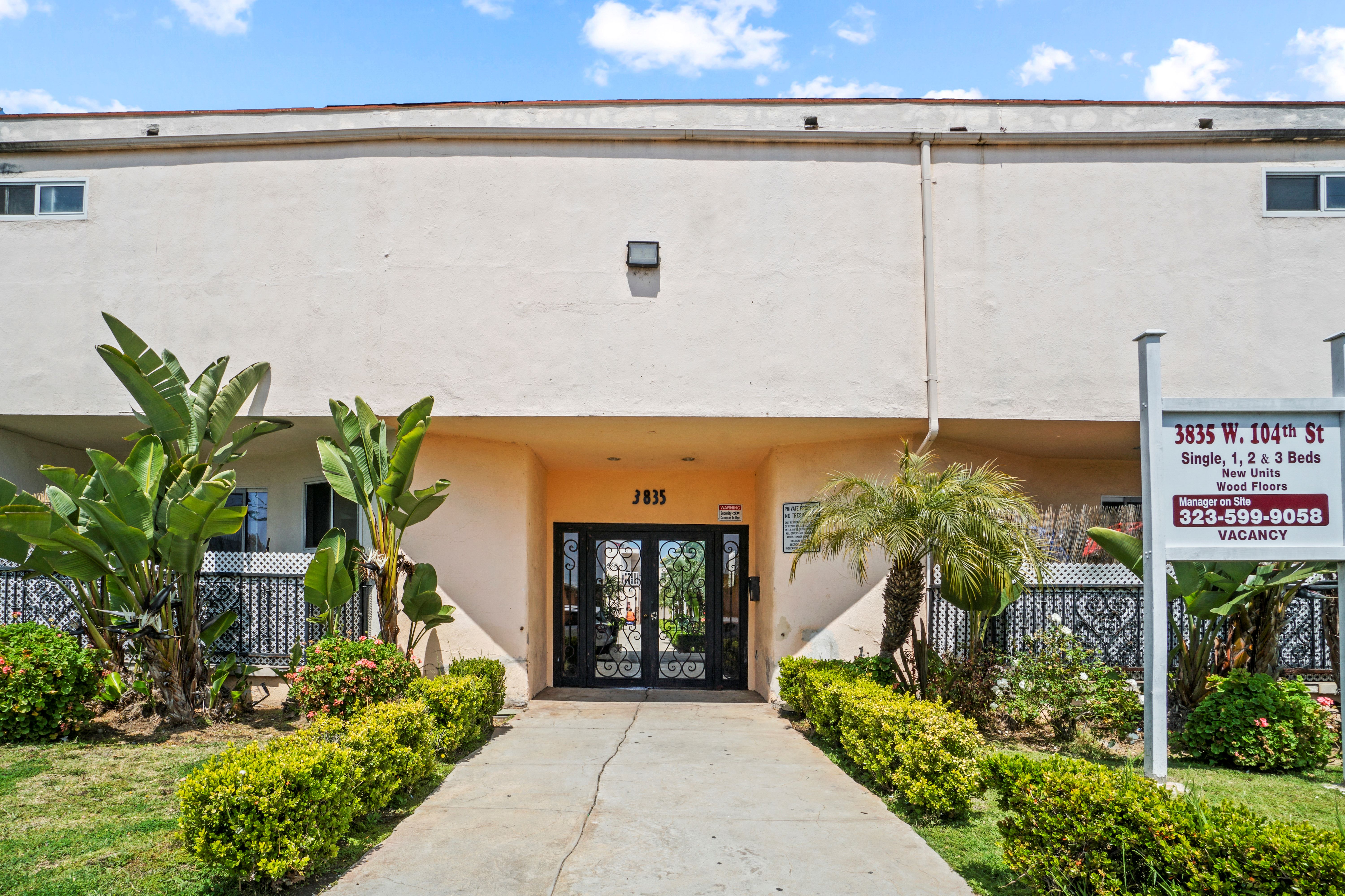 3835 W. 104th St