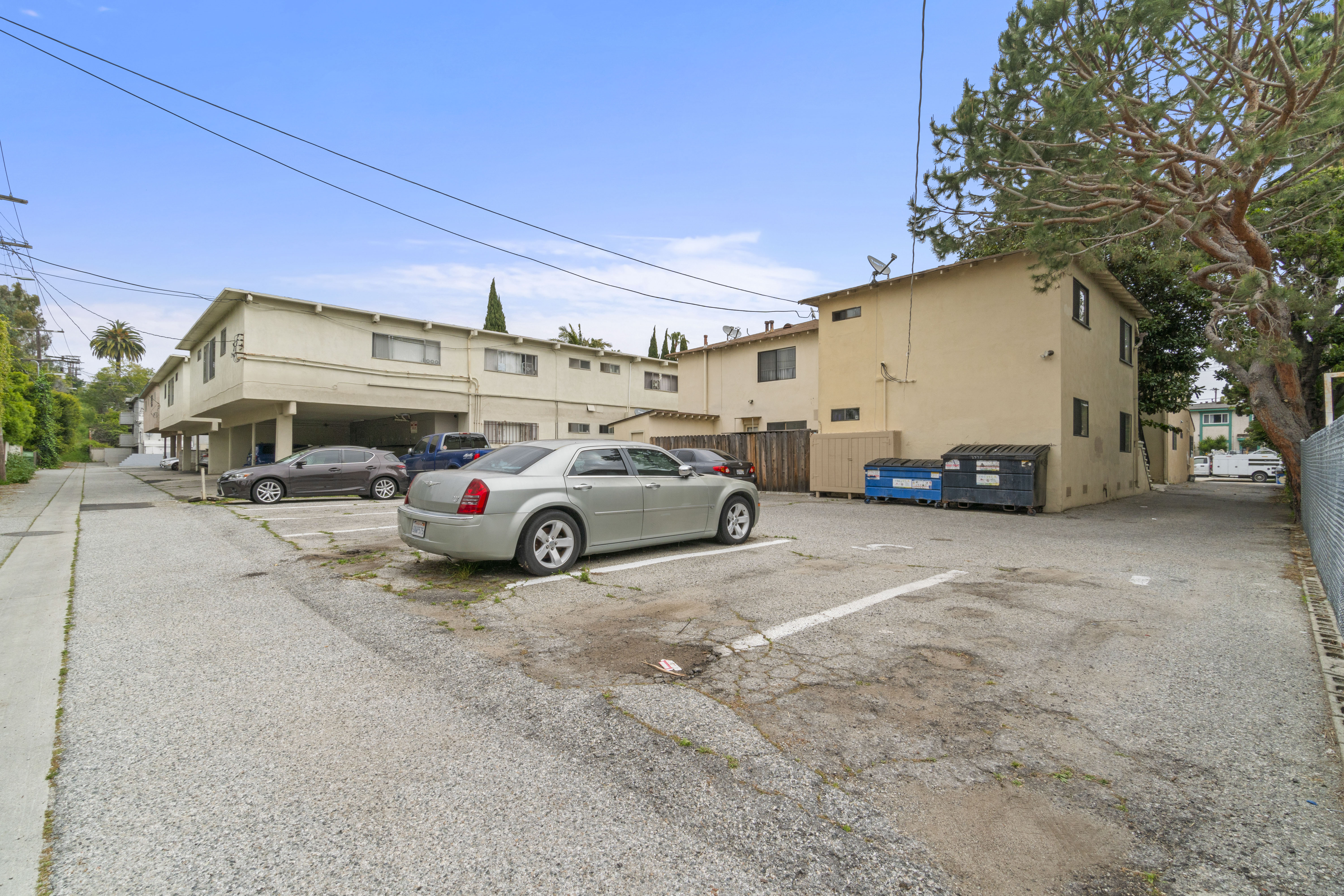 3735 Inglewood Blvd