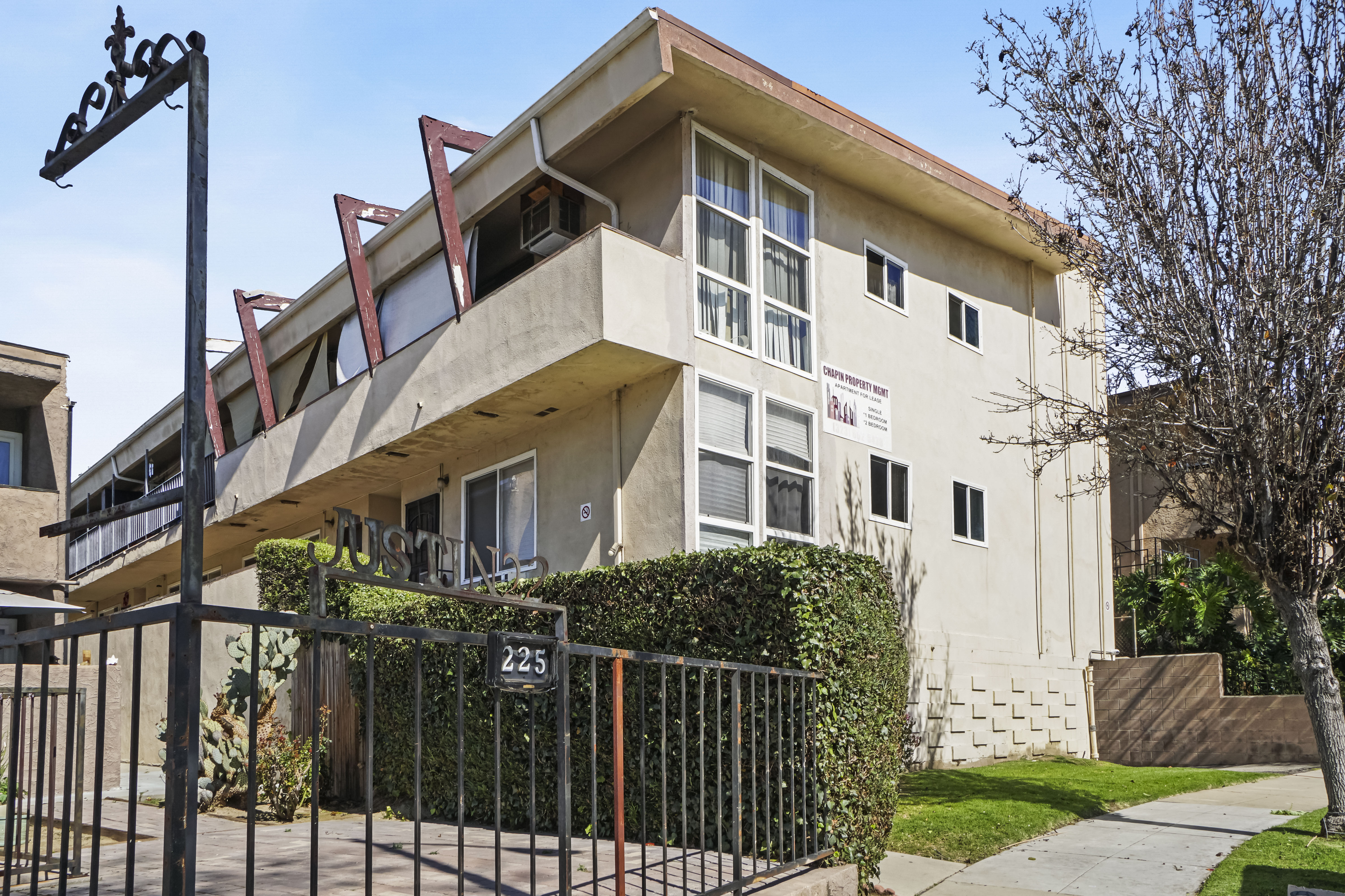 227 Justin Ave