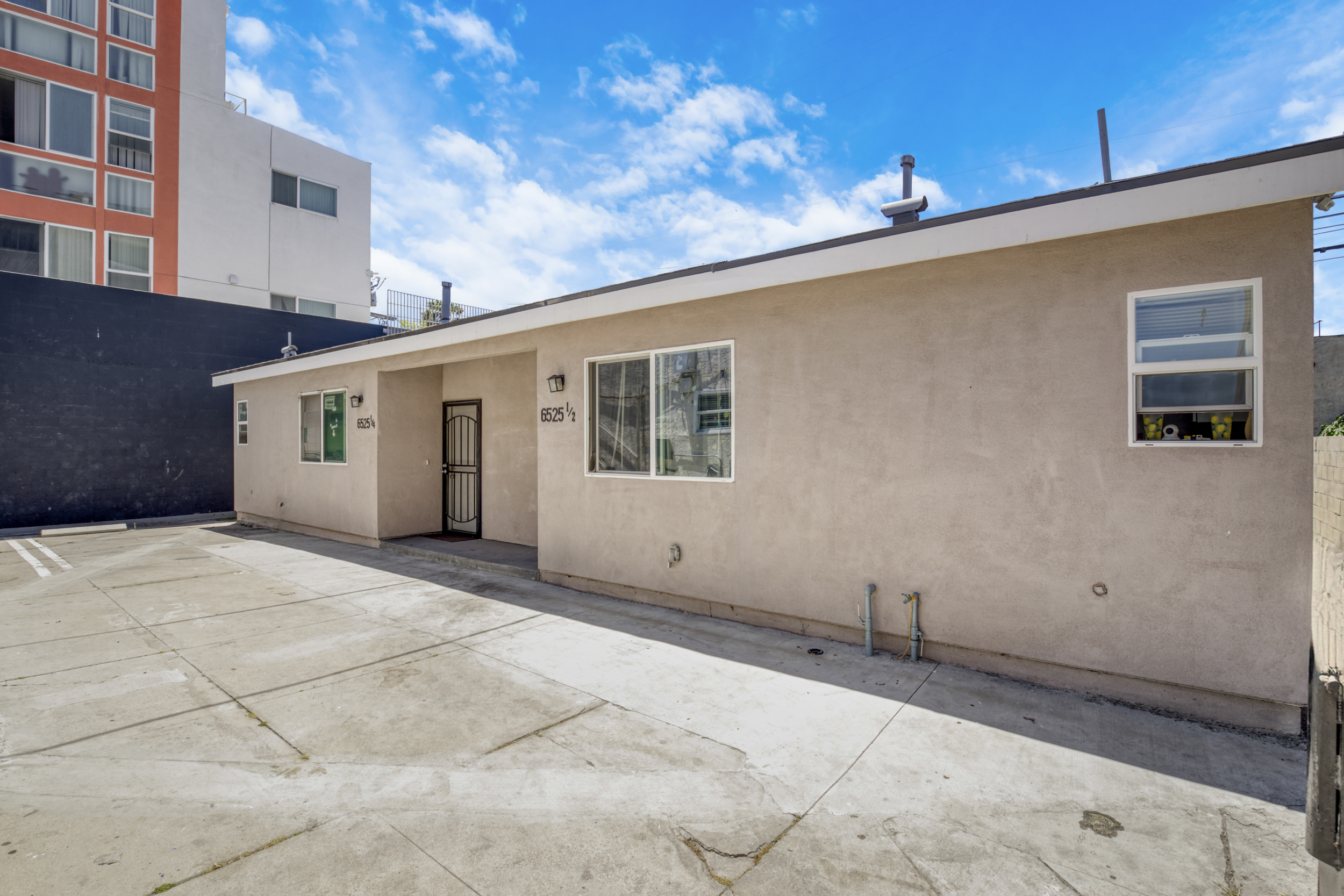 6519 Crenshaw Blvd