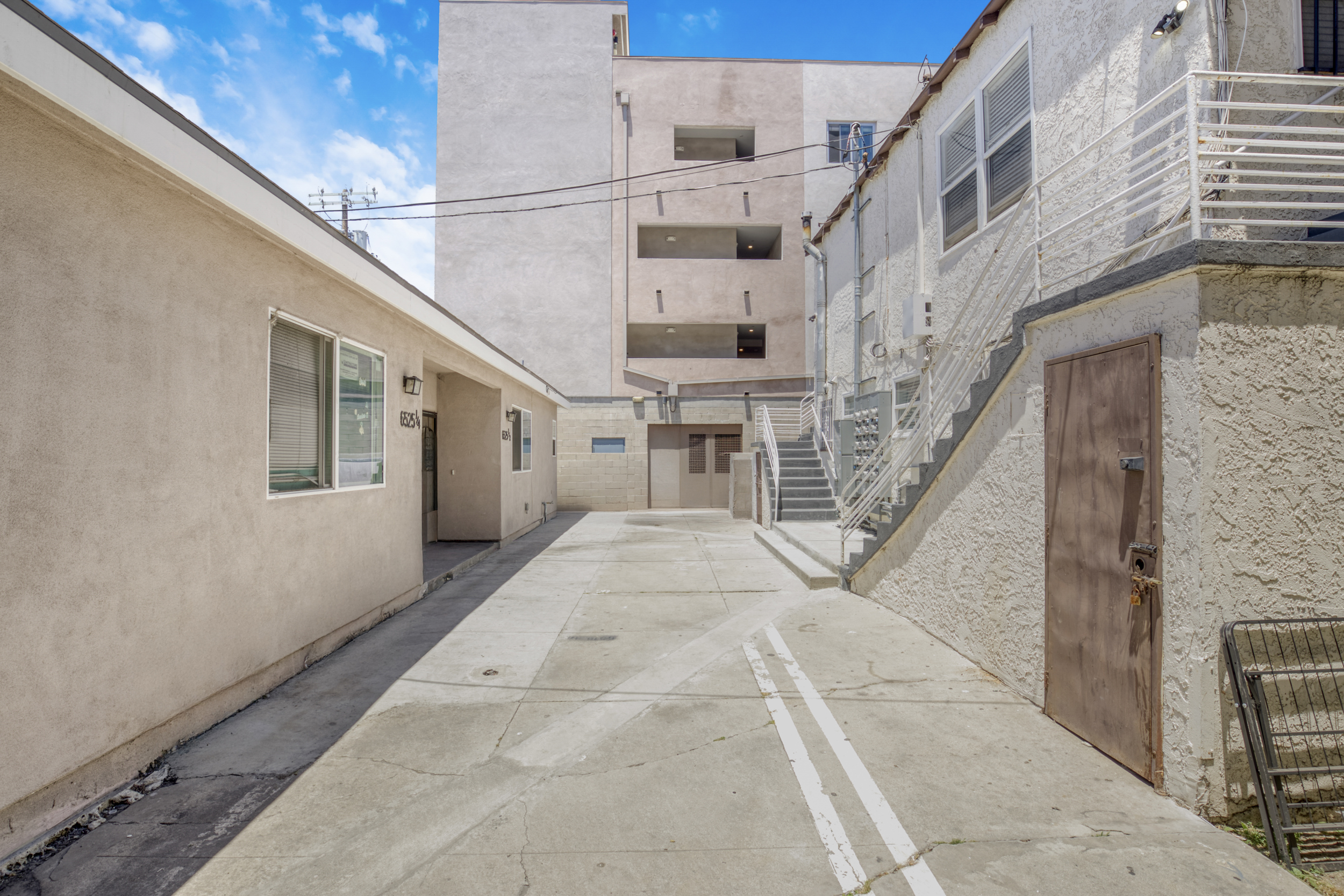 6519 Crenshaw Blvd
