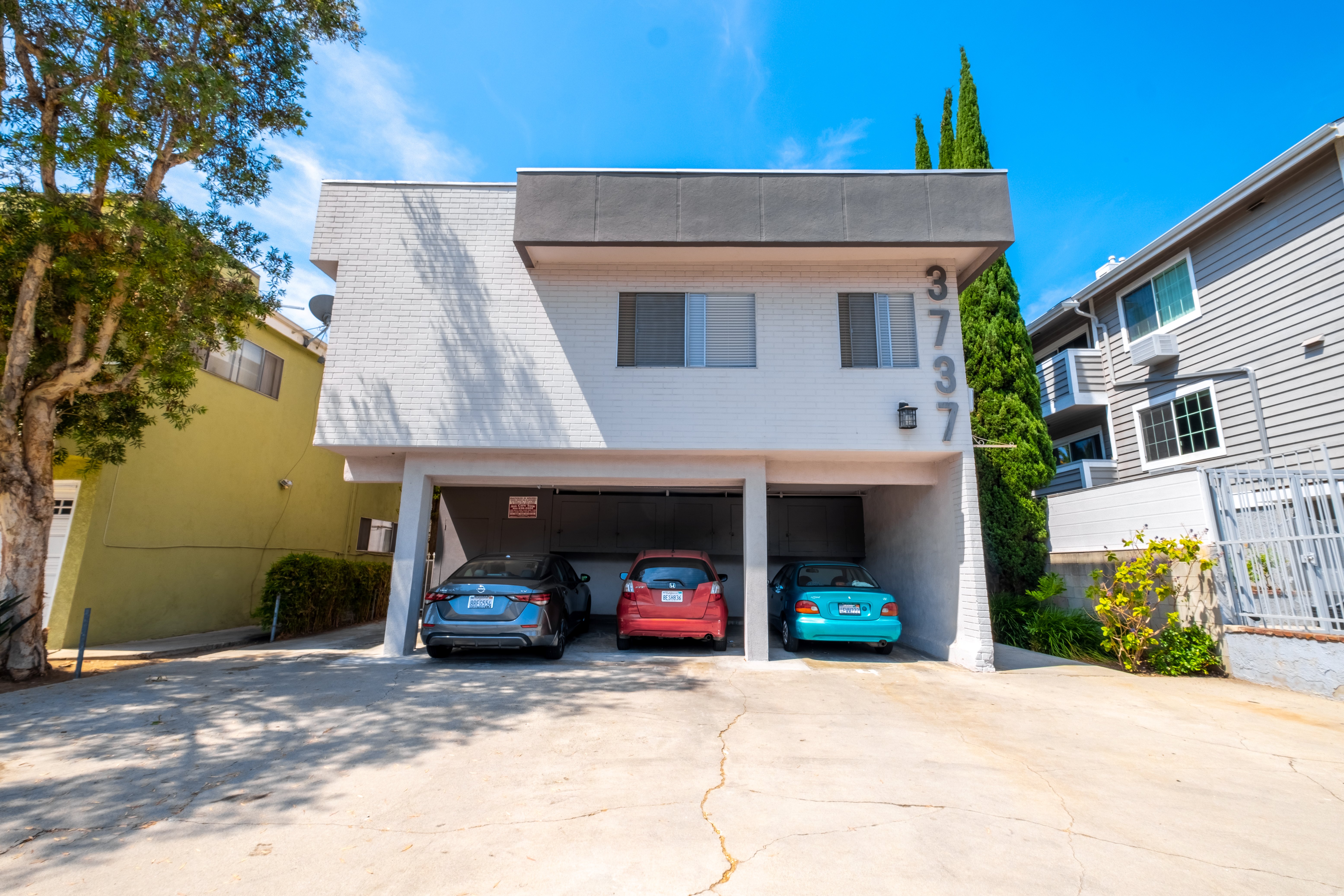 3737 Vinton Ave
