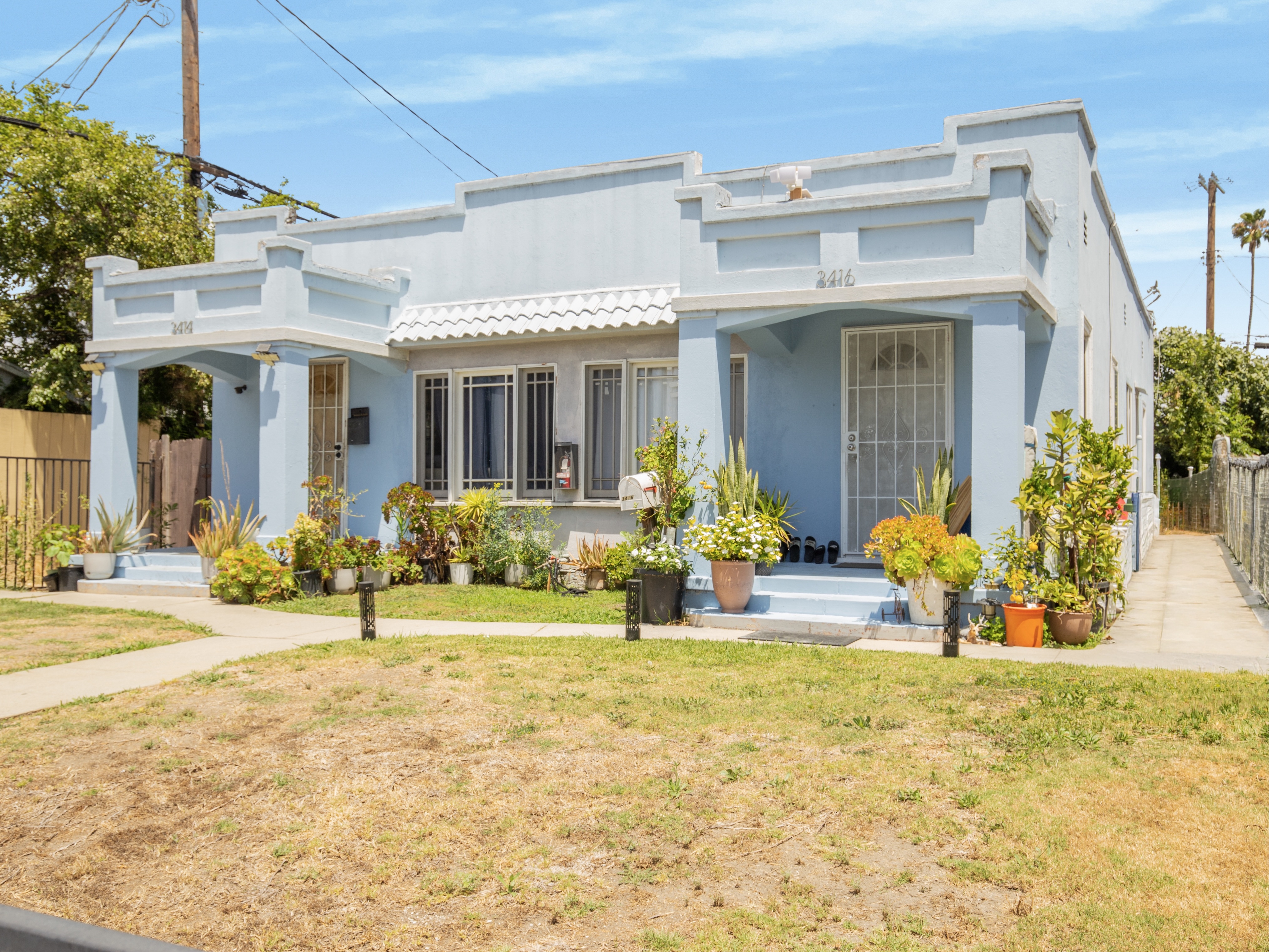 Los Angeles Apartment Listing