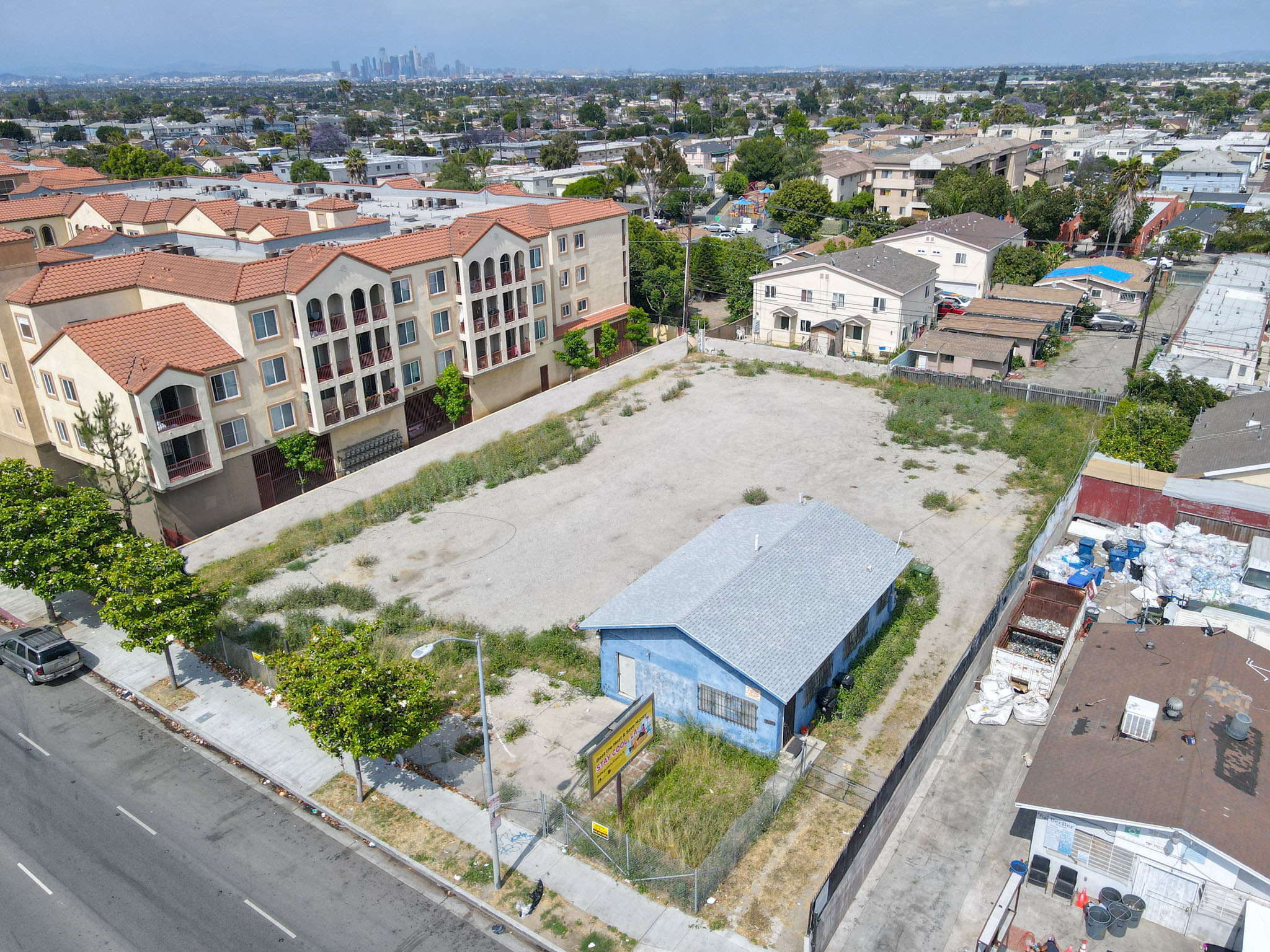 Los Angeles Apartment Listing