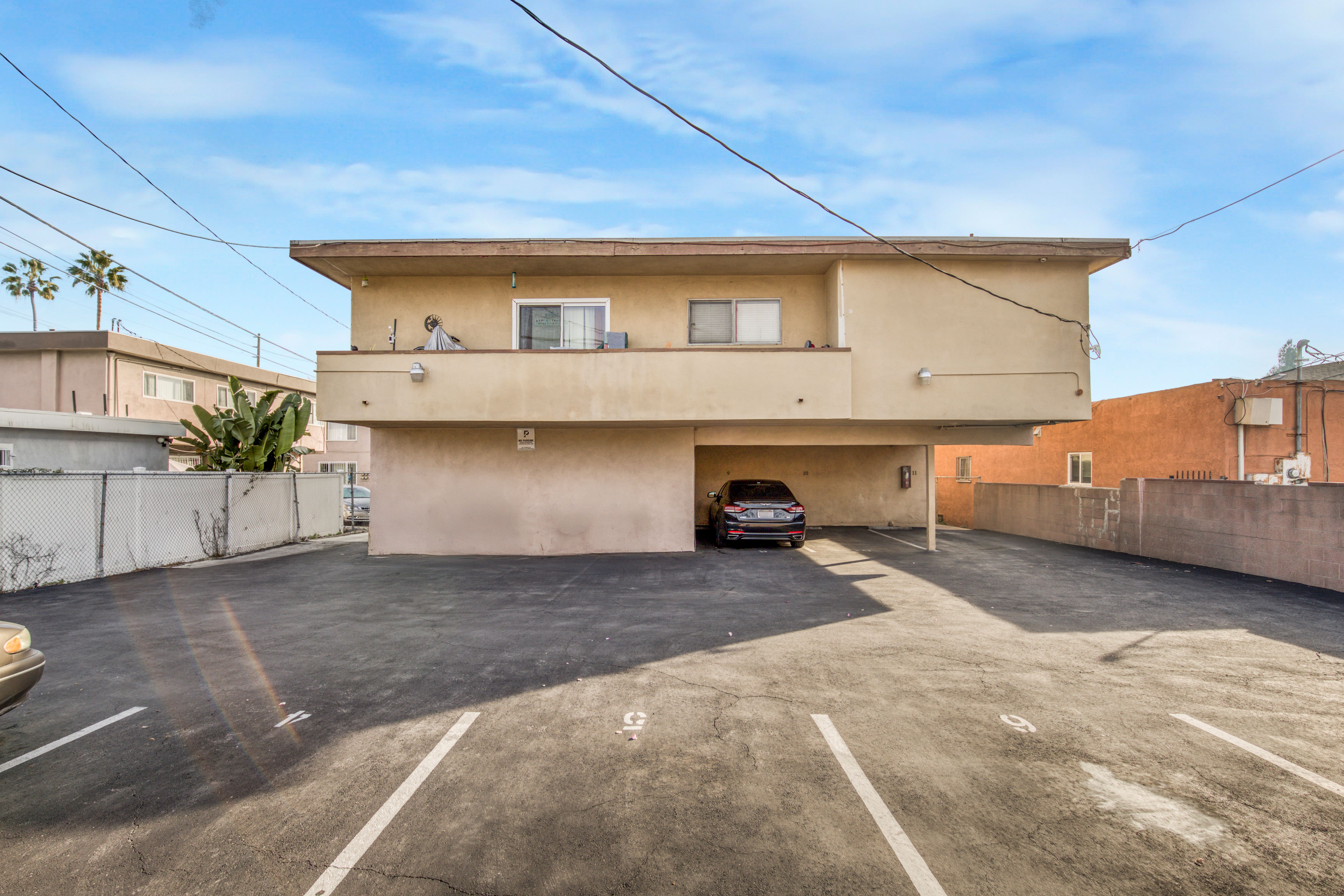 Just Sold: 6015 10th Ave, 12 Units in Hyde Park