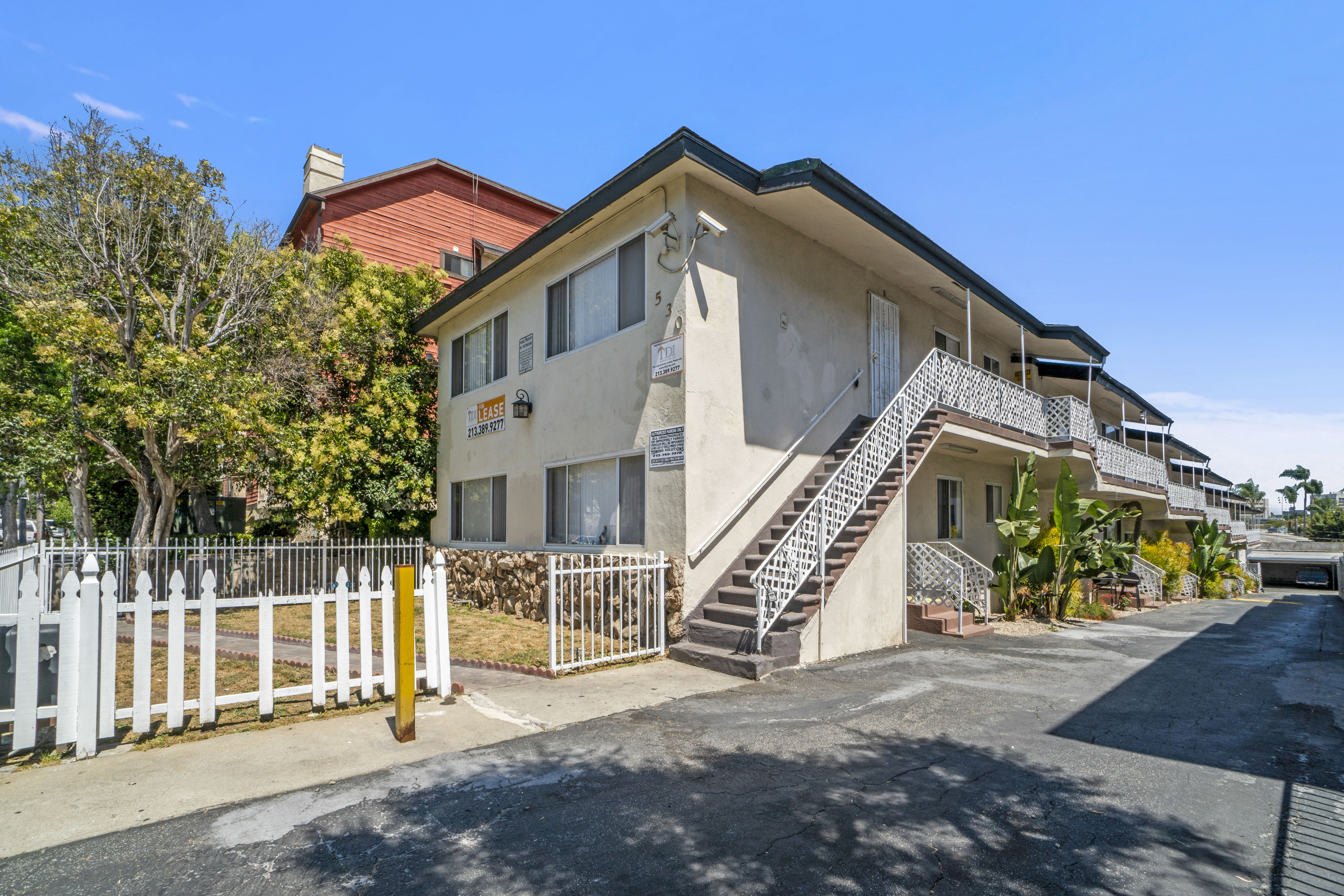 Los Angeles Apartment Listing