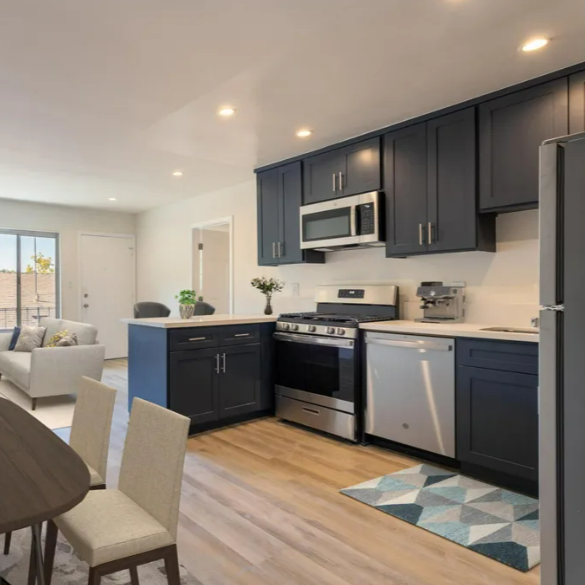 1256 Mariposa Ave