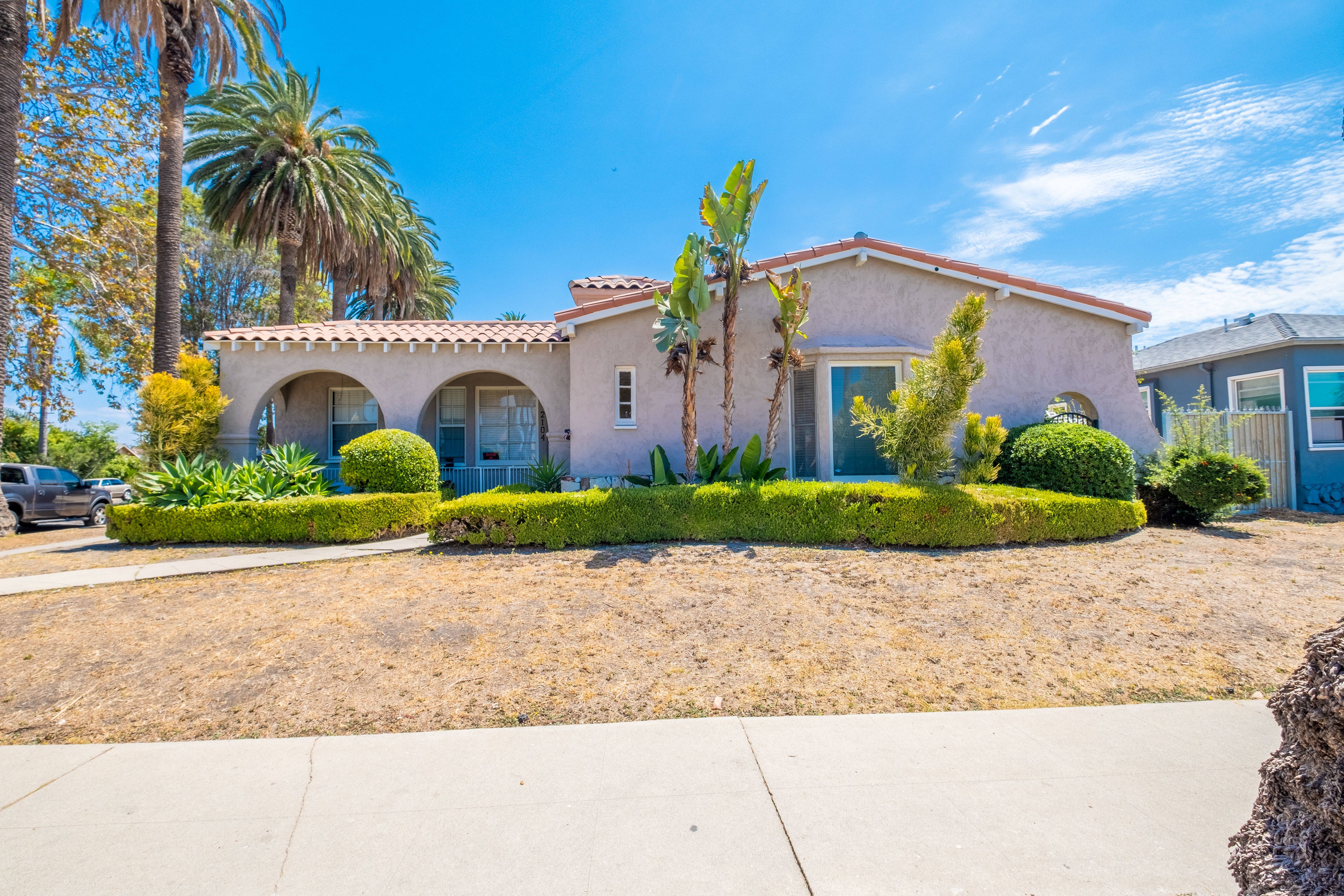 2104 Cochran Ave