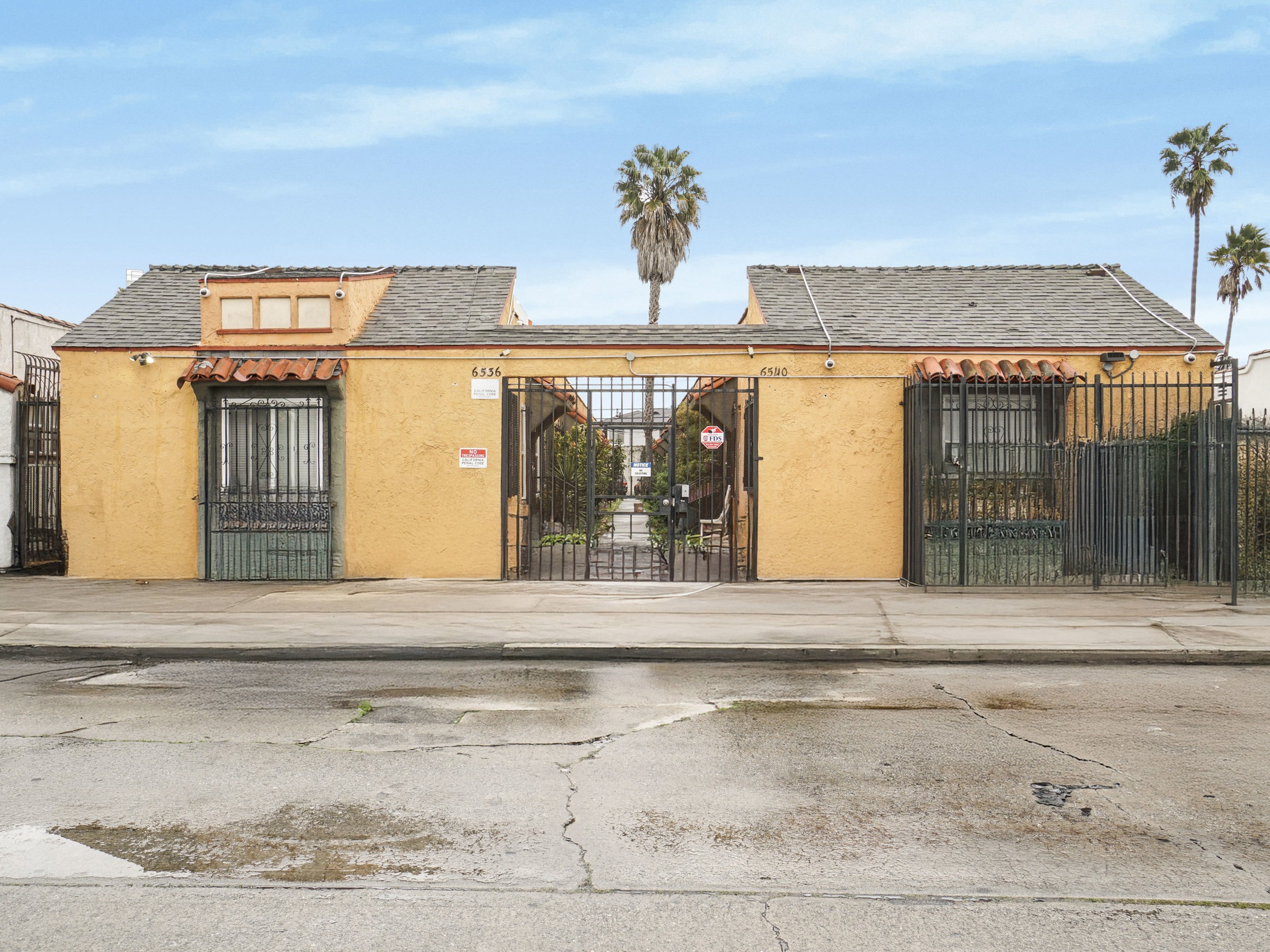 6536 S. Victoria